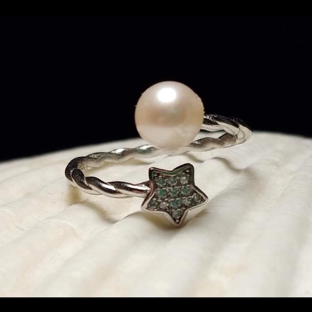 Pearl ring